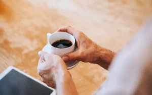 Descubren un efecto inesperado del cafe en el higado tras estudiar a mas de 350 000 personas